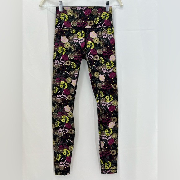 Lululemon Wunder Under Hi-Rise Tight 28" in Fluorolace Multi - Picture 5 of 8